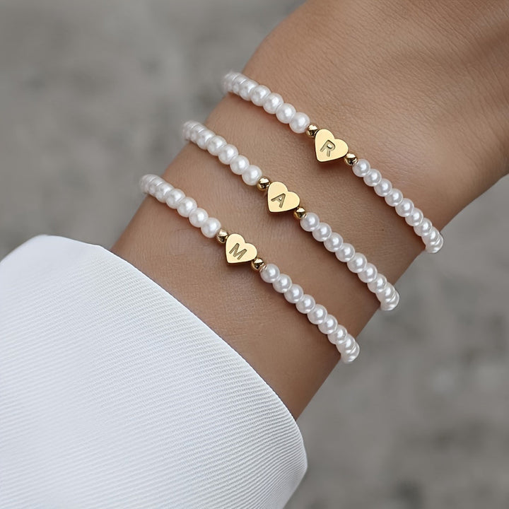 Schickes Armband mit Herzinitial (A–Z)