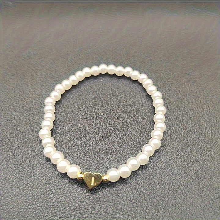 Schickes Armband mit Herzinitial (A–Z)