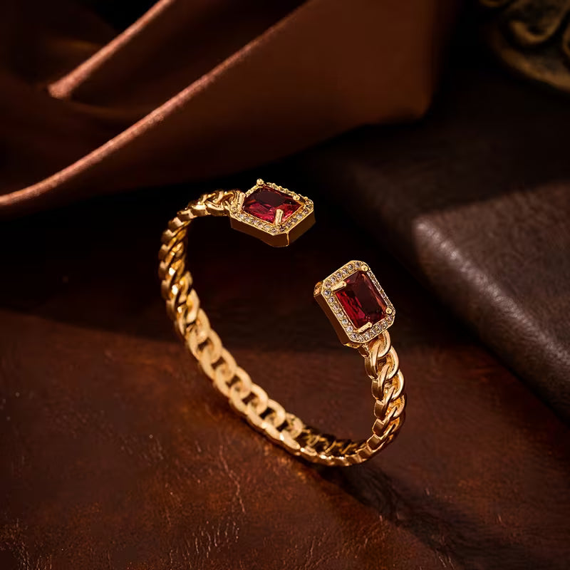 Veloria Ruby Open Armband | Gold