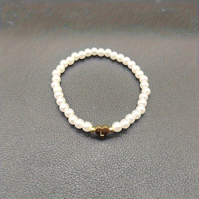 Schickes Armband mit Herzinitial (A–Z)