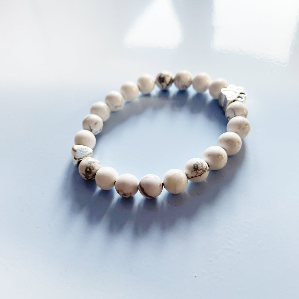 Naturstein Armband mit Pfoten und Herz Anhänger