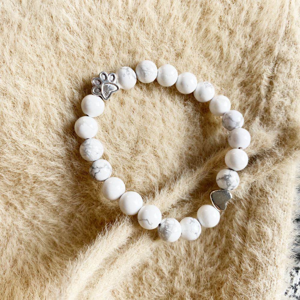 Naturstein Armband mit Pfoten und Herz Anhänger