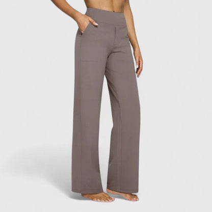Stoffhose mit Taschen in Creme - Ansicht 3