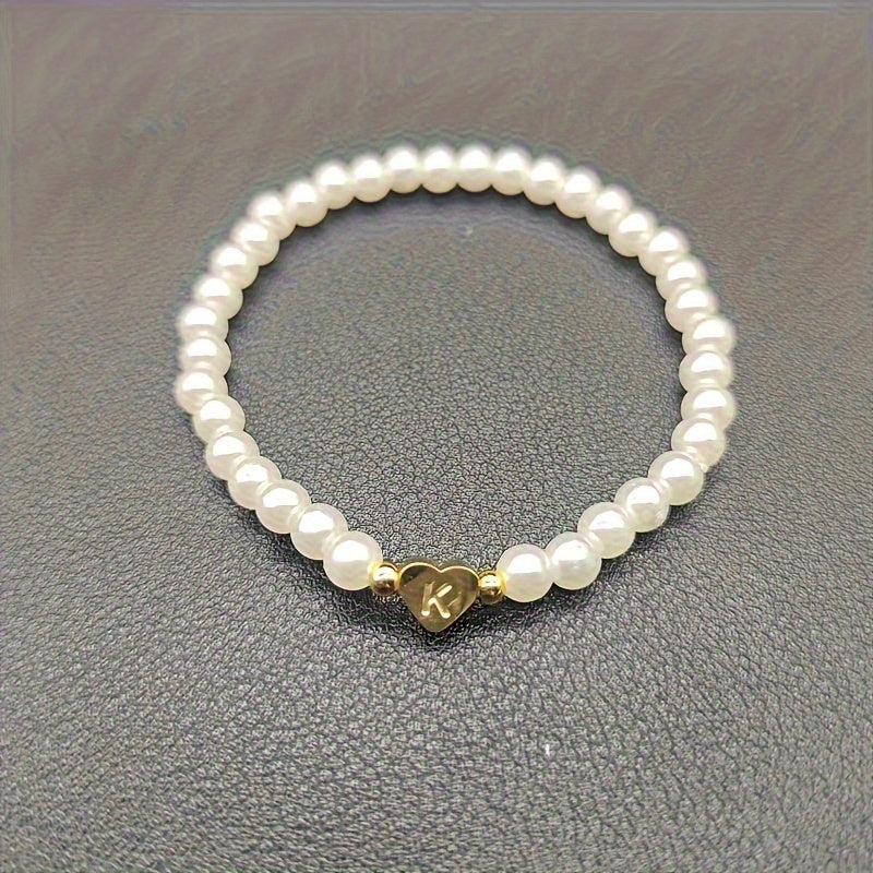 Schickes Armband mit Herzinitial (A–Z)