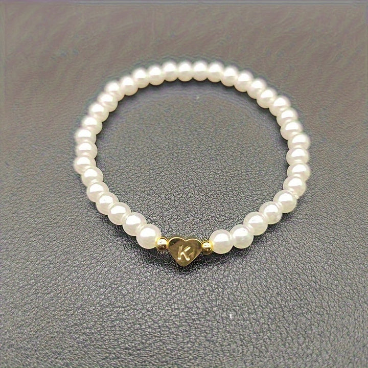 Schickes Armband mit Herzinitial (A–Z)