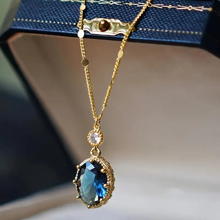 Thessia Lunebray Halskette | Gold