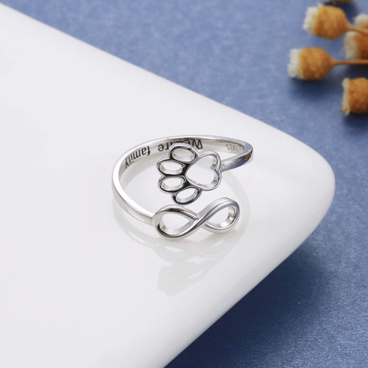 Handgefertigter Pfoten und Herz Ring