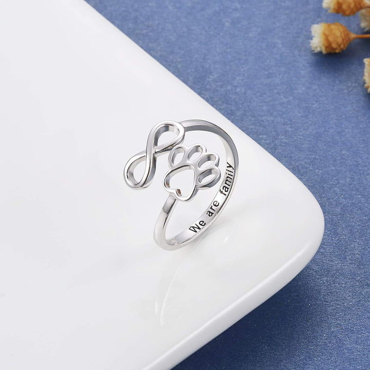 Handgefertigter Pfoten und Herz Ring