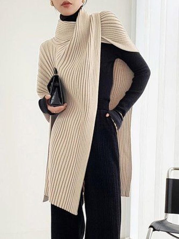 Strickpullover mit asymmetrischem Schnitt