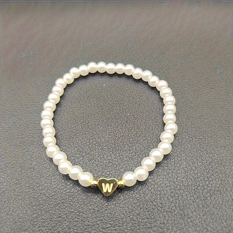 Schickes Armband mit Herzinitial (A–Z)