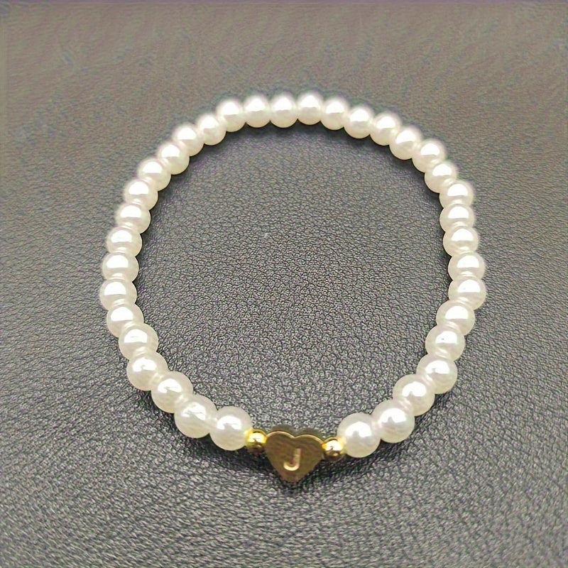 Schickes Armband mit Herzinitial (A–Z)
