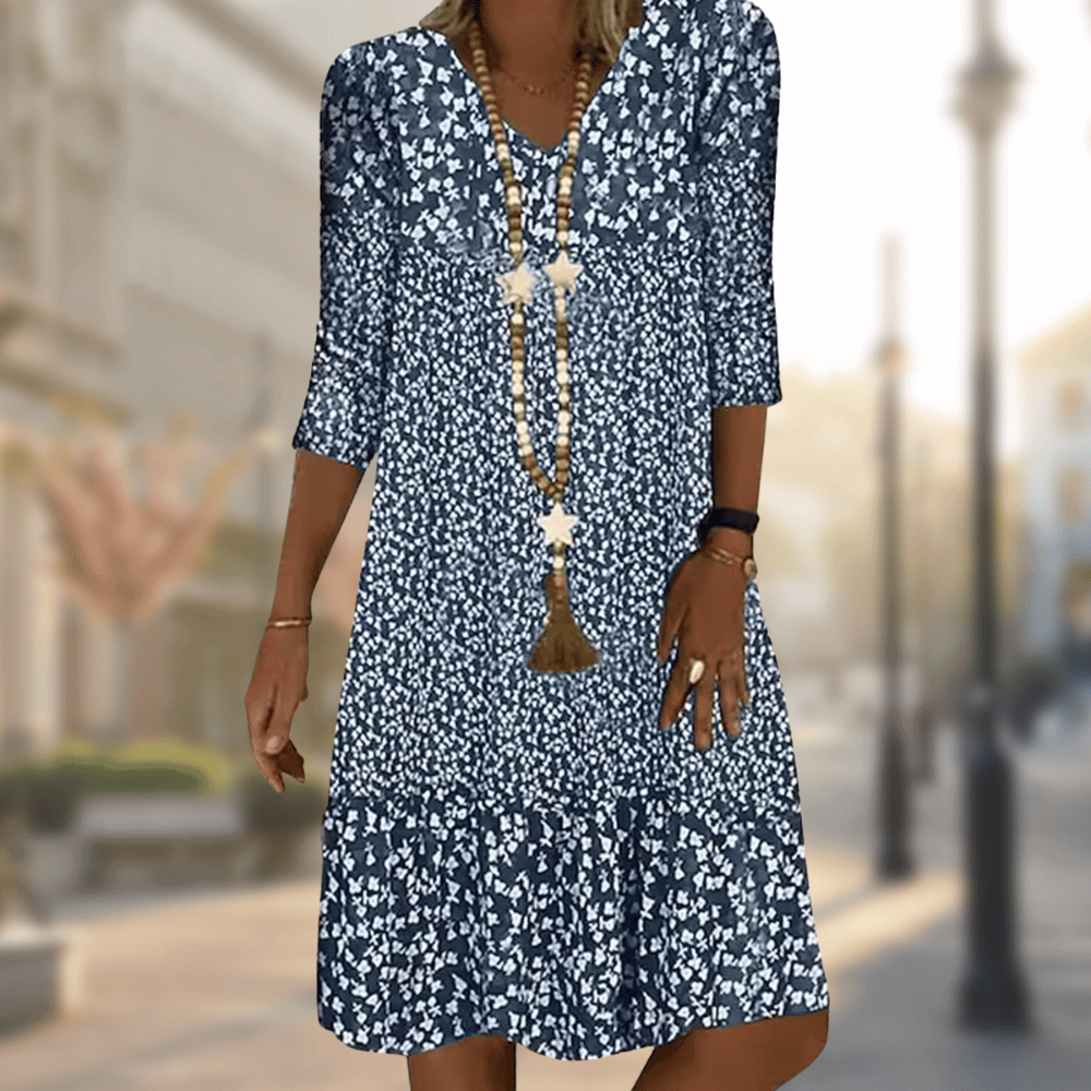 Kleid in Blau und Rot