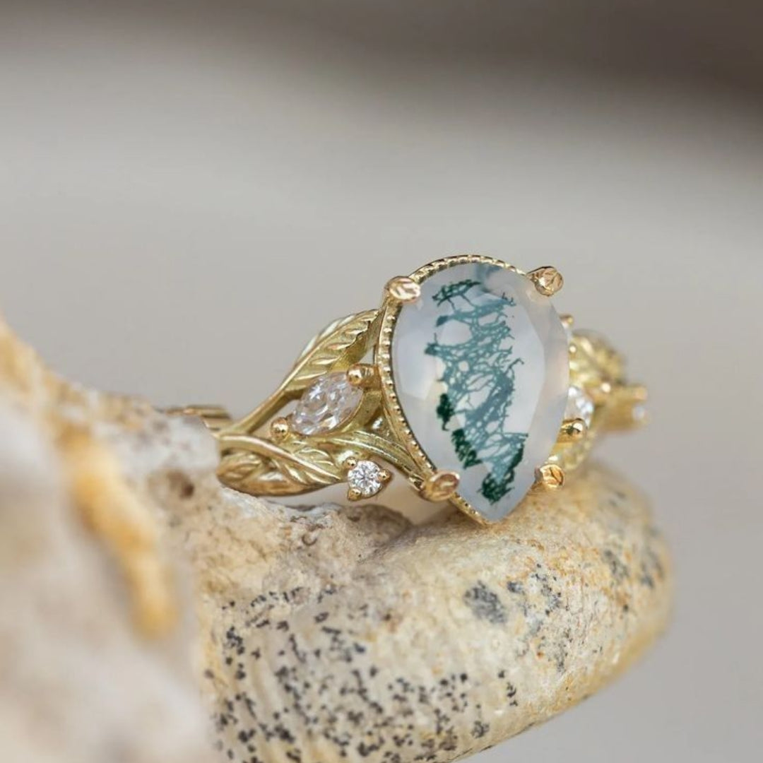 Natur Weißstein Gold Ring