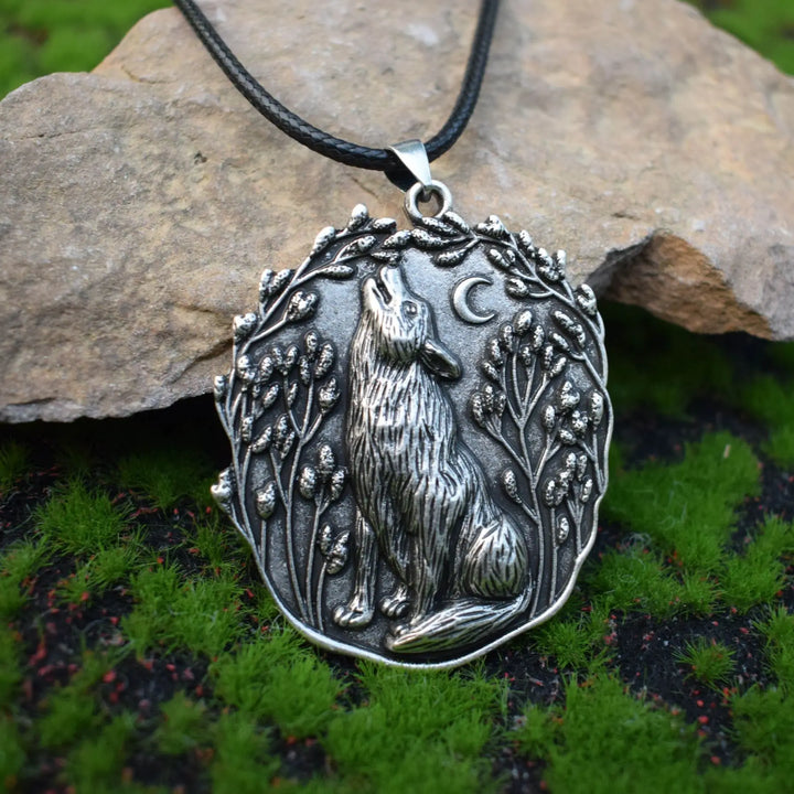 Mond Wolf Geisttier Halskette