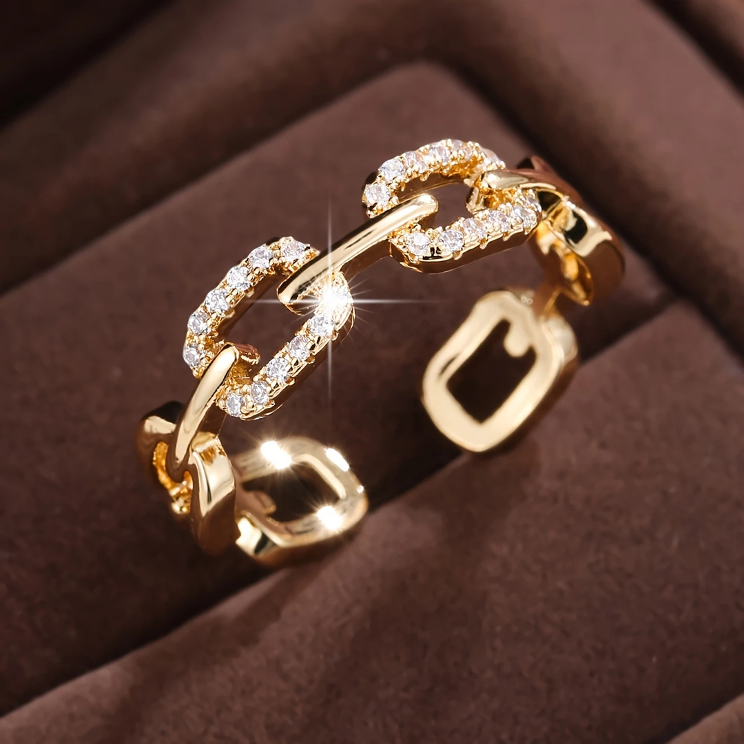 Goldene Ring “Strahlende Kette”