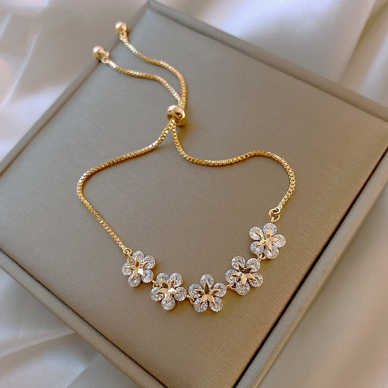 Goldenes Blumen-Kristall-Armband
