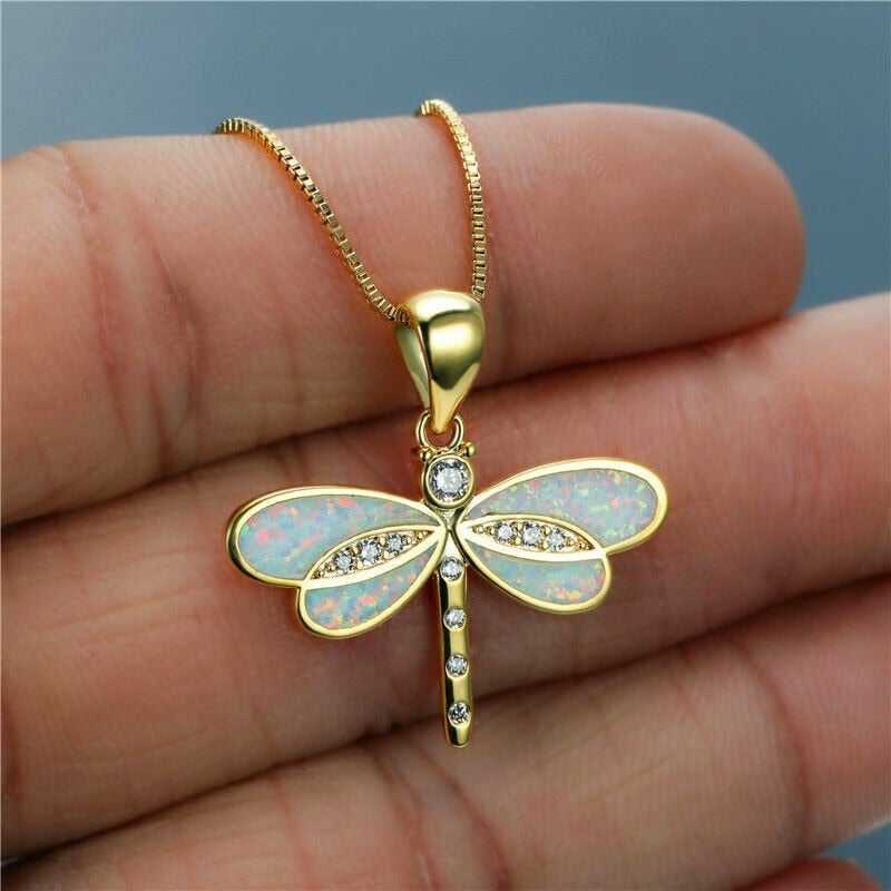 Collier libellule en or avec opale
