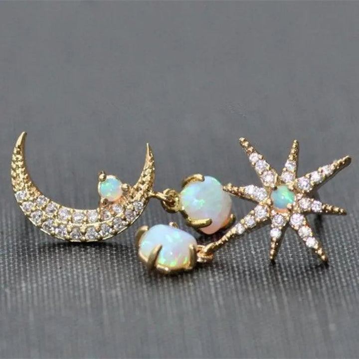 Mond- und Stern-Ohrringe aus Gold und Opal