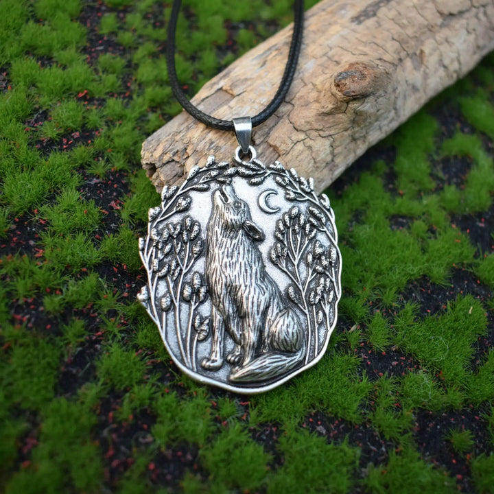 Mond Wolf Geisttier Halskette