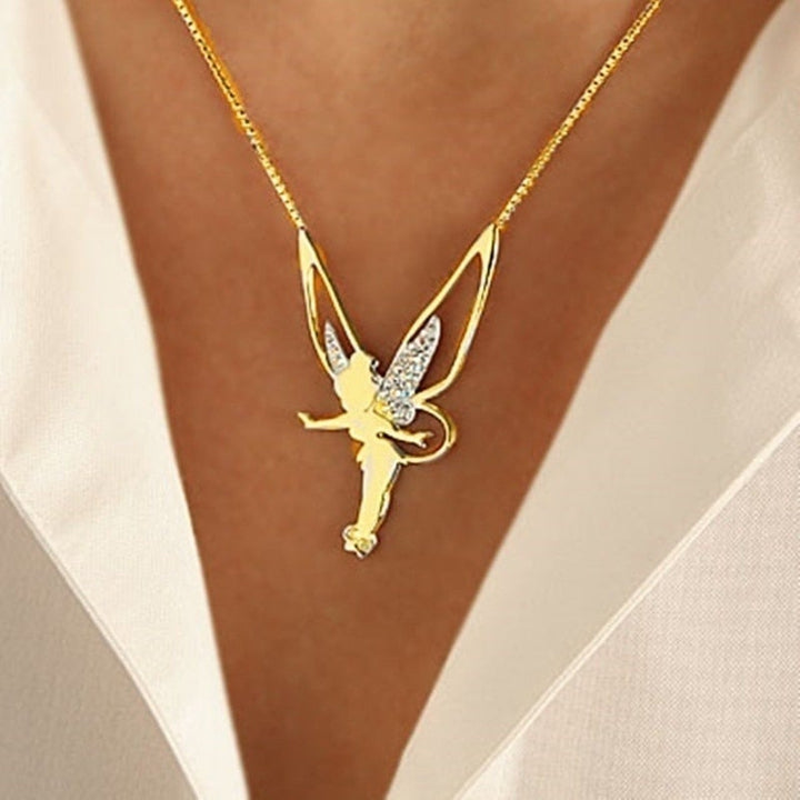 Goldene Halskette mit Feenanhänger