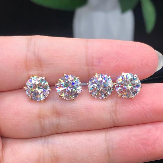 Boucles d'oreilles Tera en or blanc élégantes