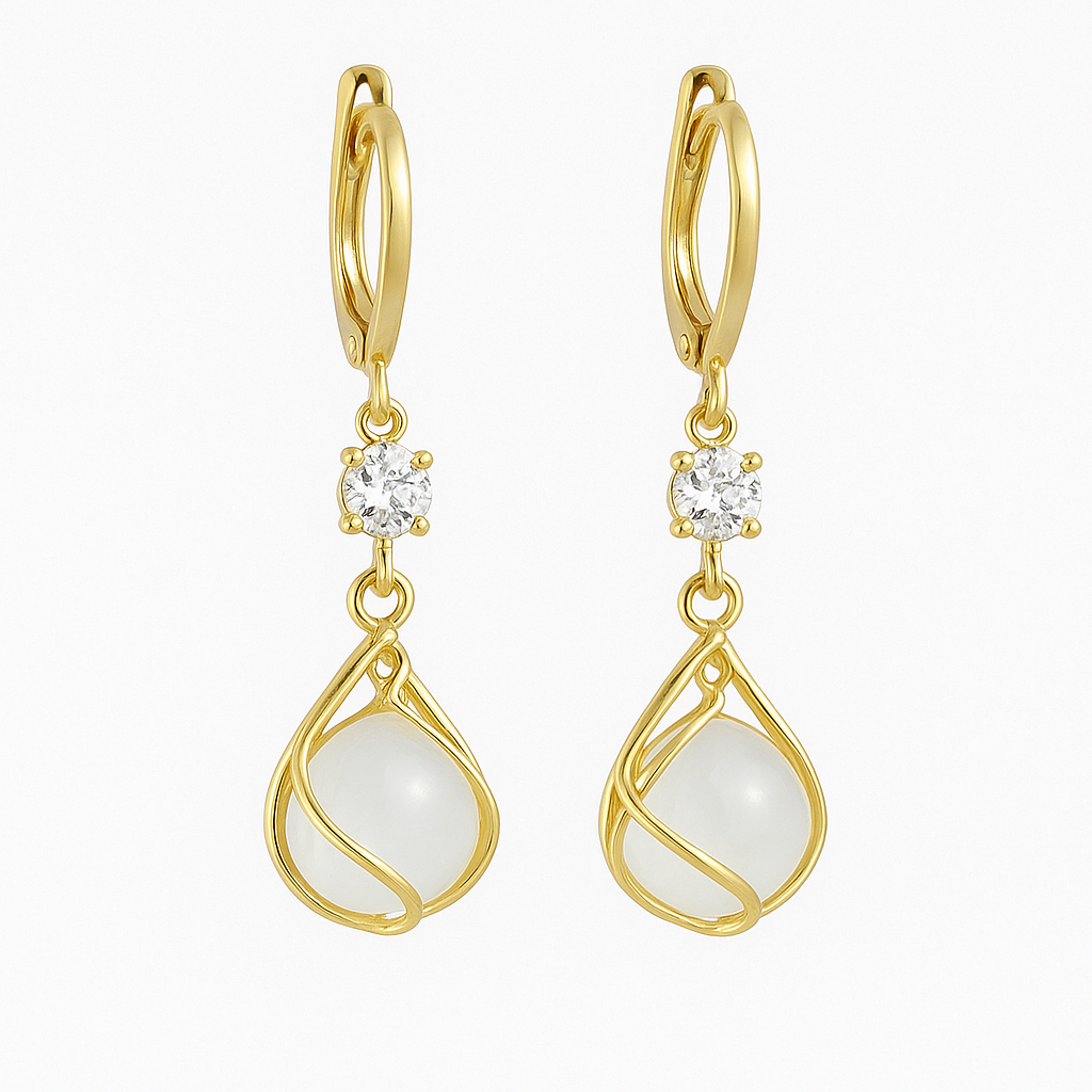 Boucles d'oreilles pendantes dorées avec opale blanche