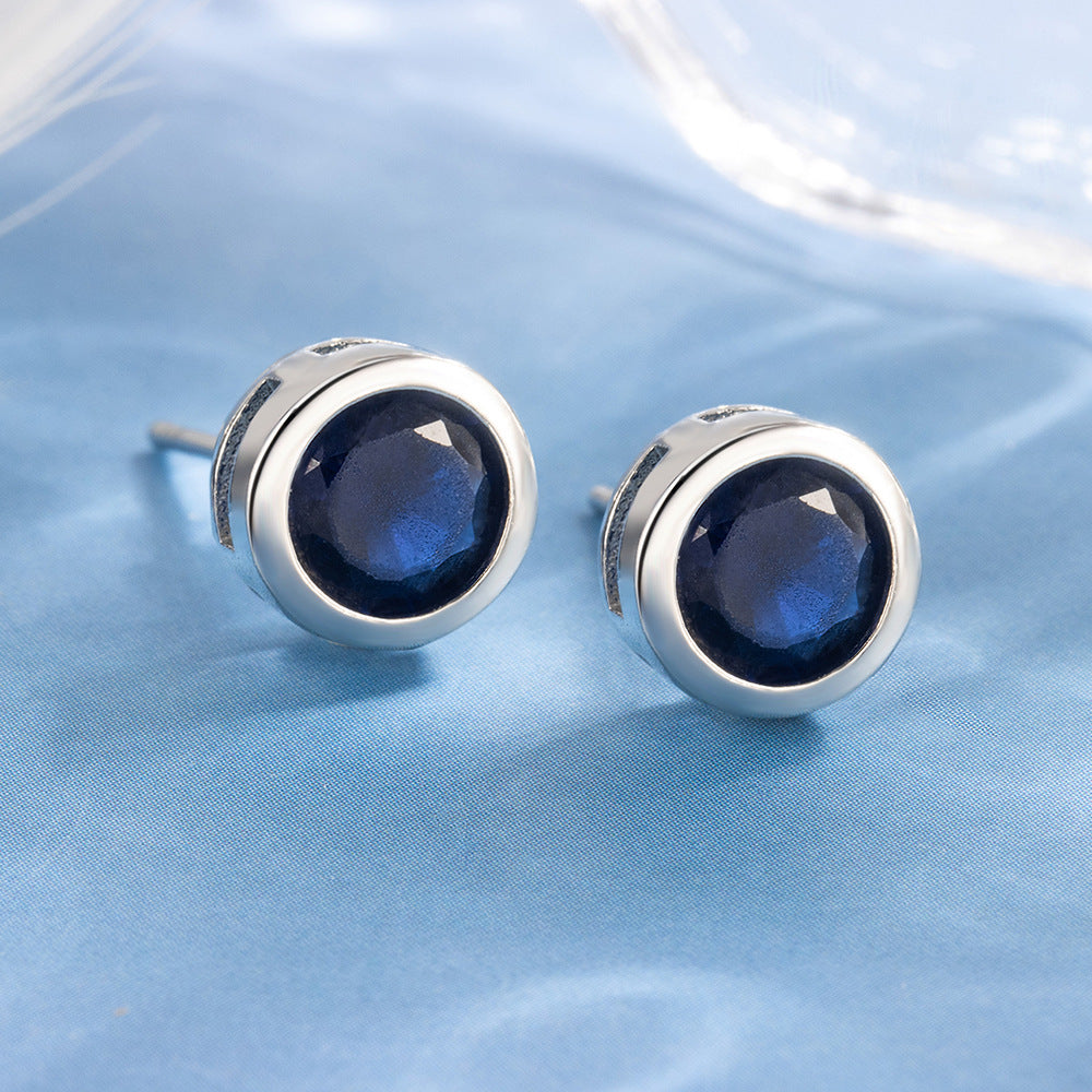 Boucles d'oreilles clous saphir | Or blanc