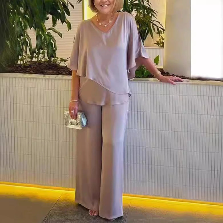 Zweiteiler aus Polyester mit asymmetrischem Schnitt