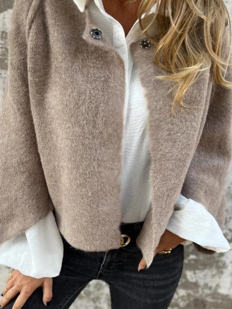 Strickjacke in Beige und Grau und Grün - Ansicht 5