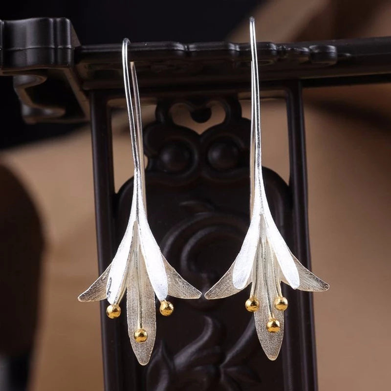 Boucles d'oreilles élégantes Fleurs en argent