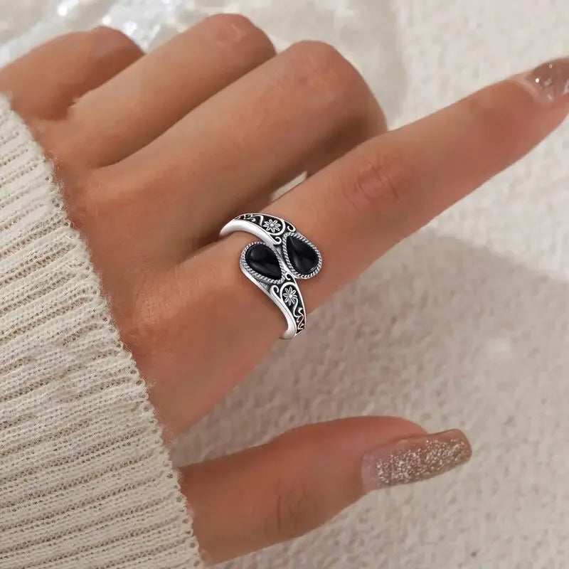 Eleganter Ring mit Mondsteinblüte