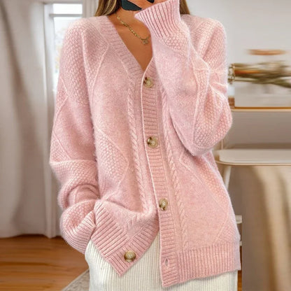 Strickjacke mit Zopfmuster