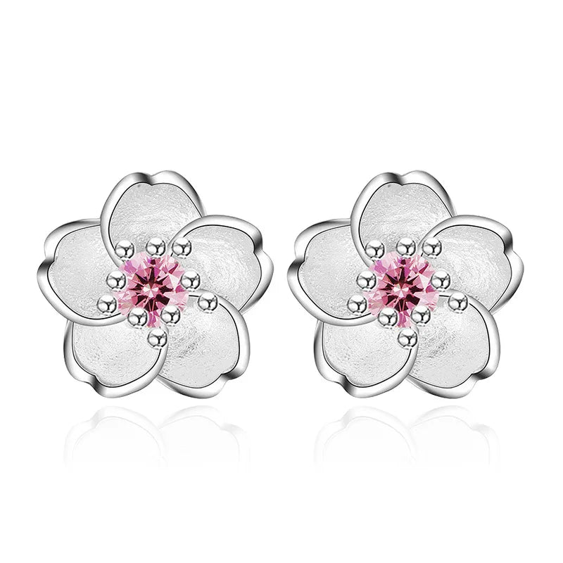 Blumenförmige Ohrstecker mit Zirkonia
