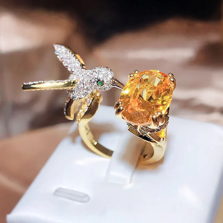 Verstellbarer Kolibri Edelstein Ring