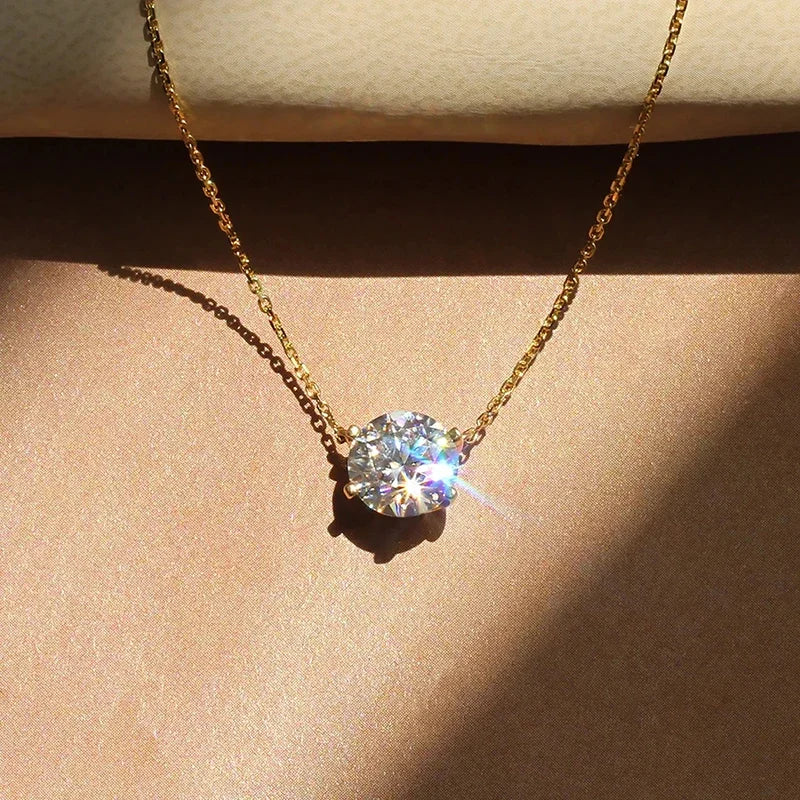 Eleganter Solitaire Anhänger mit Kristall
