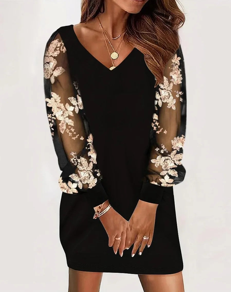 Kleid mit Spitzendetails - Ansicht 3