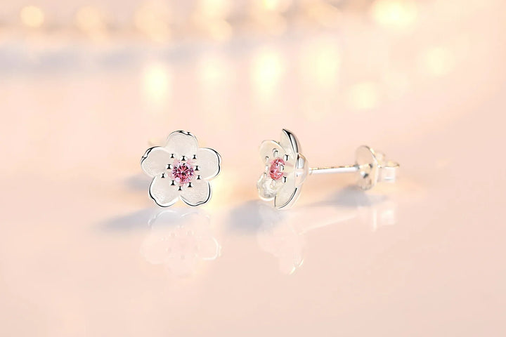 Boucles d'oreilles clous fleur en zircone cubique