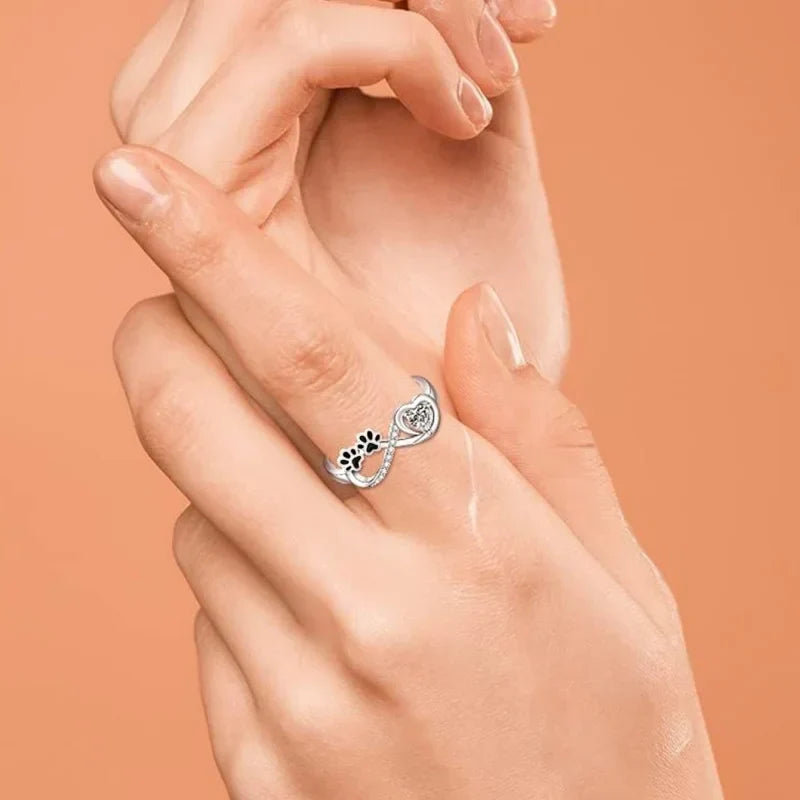 Pfoten Ring mit Zirkonia, Herz und Unendlich Design