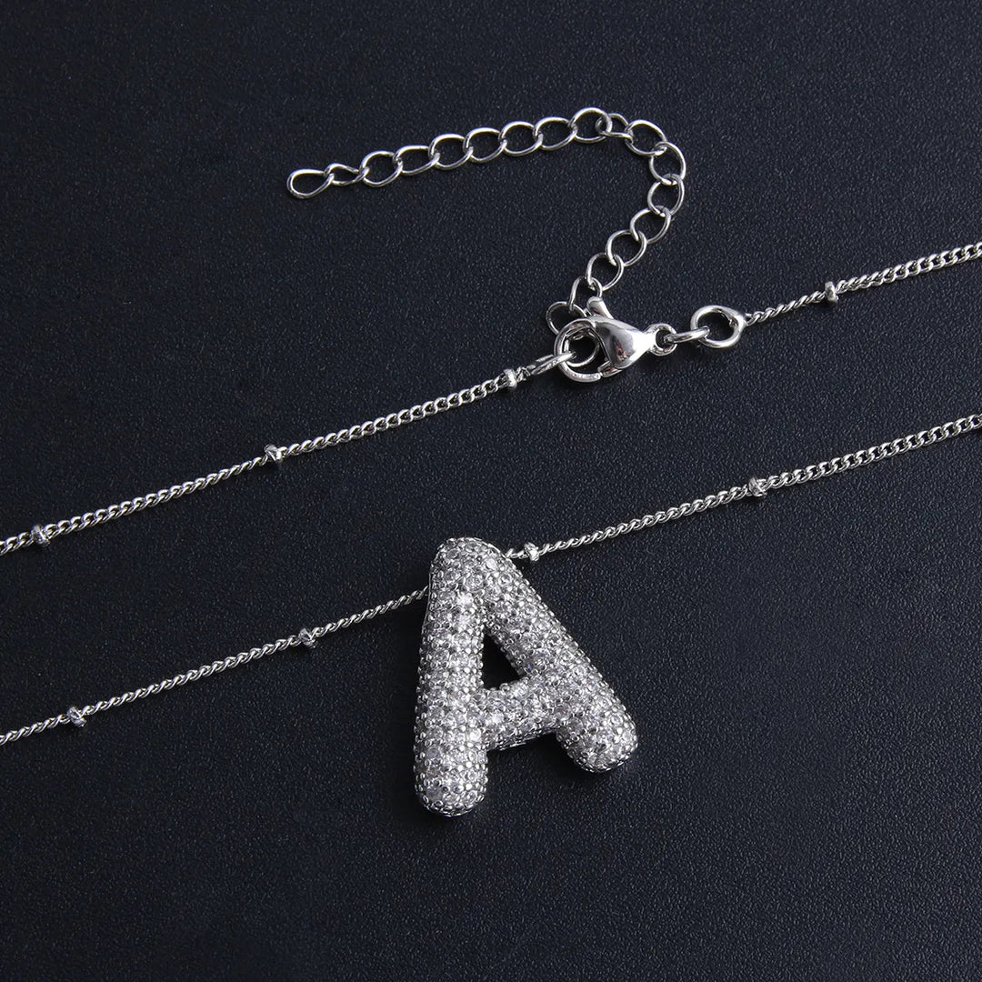Bubble Letter Initialen Halskette Set | Weißgold