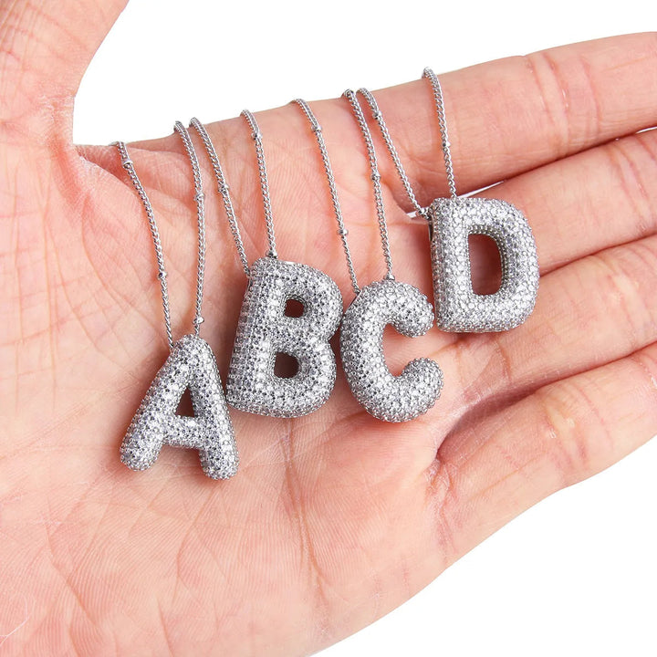 Bubble Letter Initialen Halskette Set | Weißgold