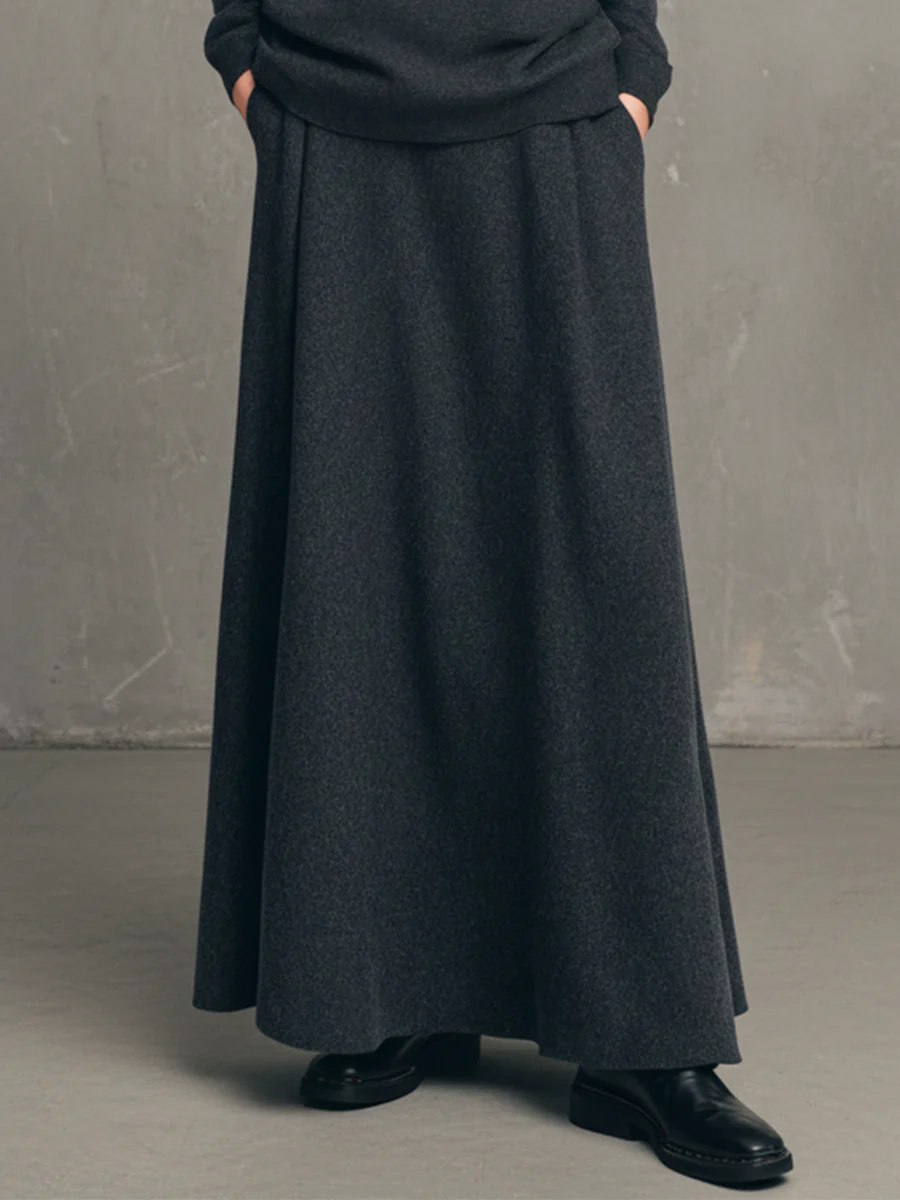 Rock aus Polyester mit Rollkragen und Langarm in langer Form - Ansicht 4