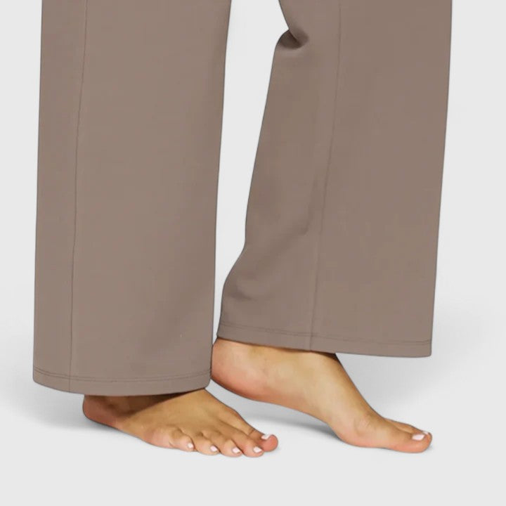 Stoffhose mit Taschen in Creme - Ansicht 10