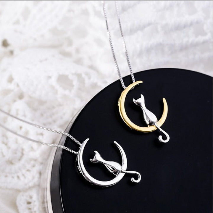 Elegante Halbmond und Katzen Halskette