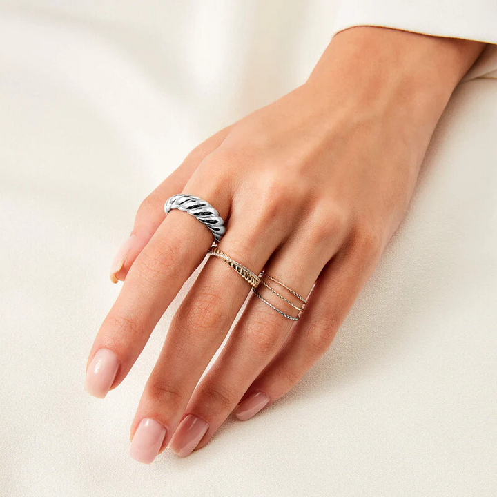 Croissant Ring | Weißgold