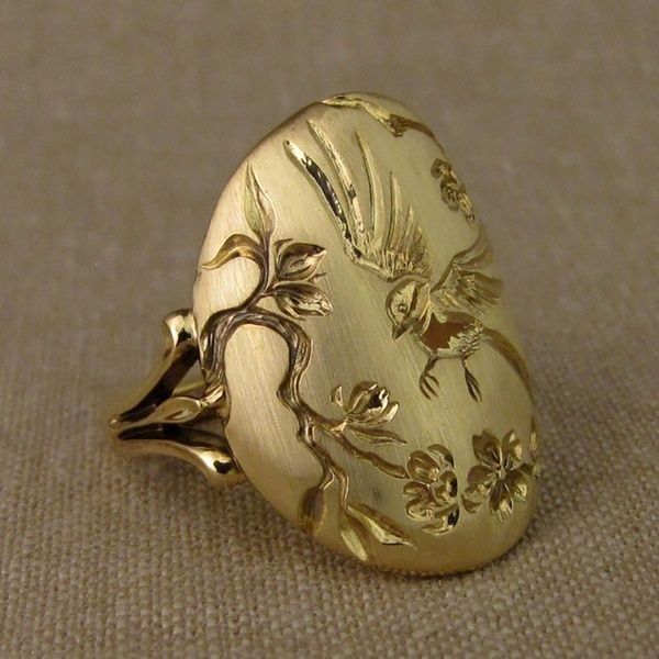 Bague vintage en or naturel