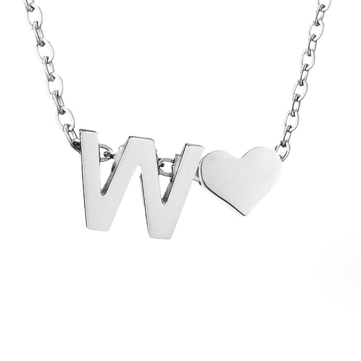 Zeitloses Initial-Halsband mit Herzanhänger