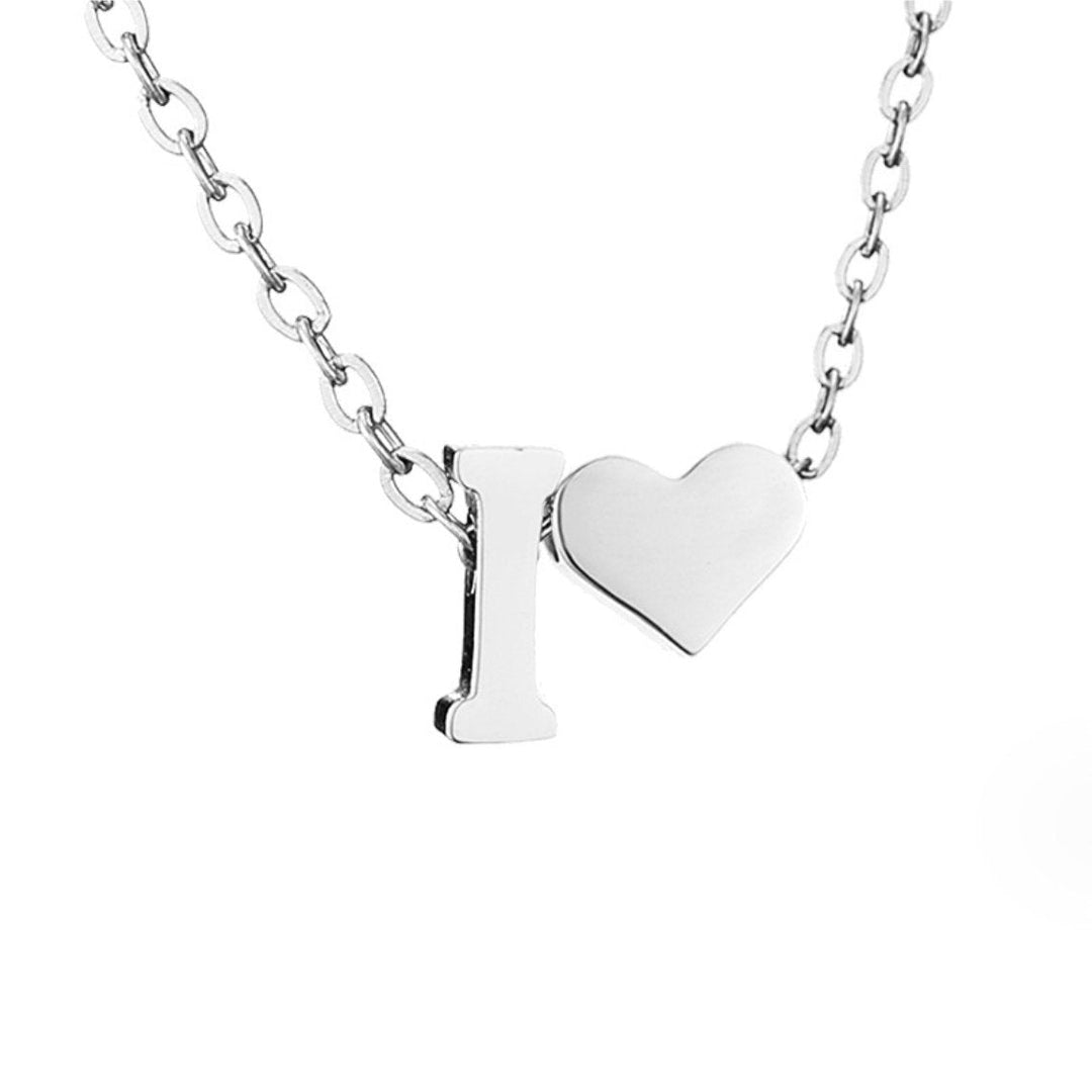 Zeitloses Initial-Halsband mit Herzanhänger