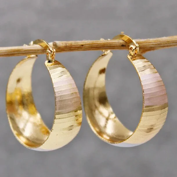 Boucles d'oreilles de luxe dorées