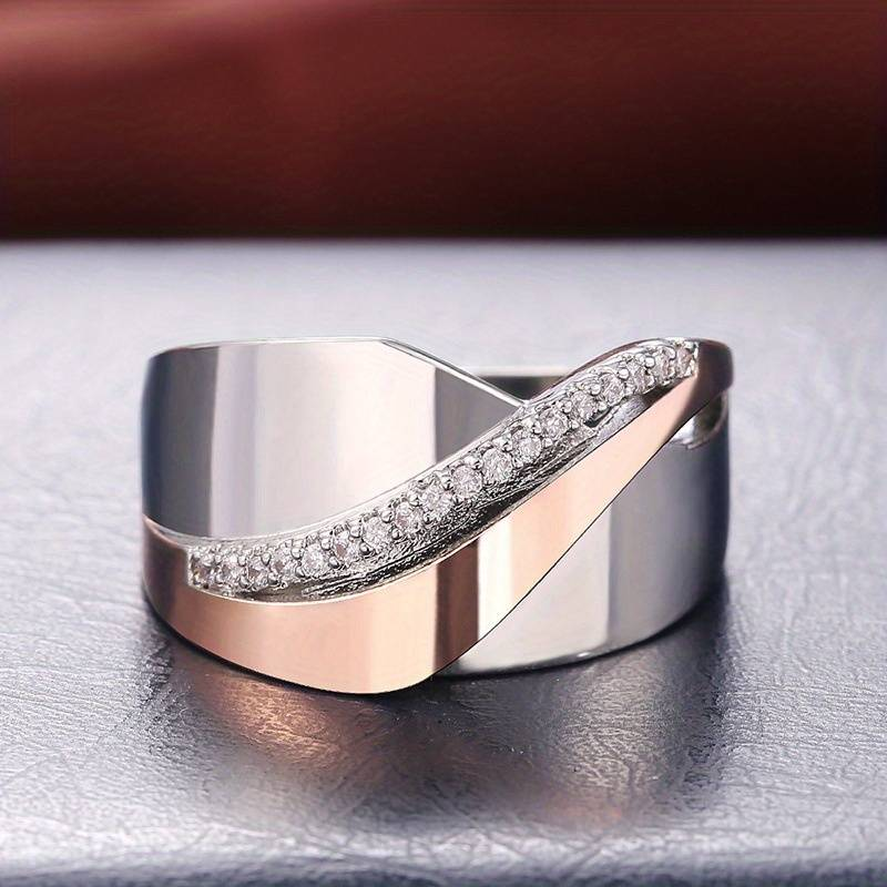 Eleganter Ring aus glänzendem Roségold