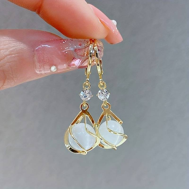 Elegante Weißopal Tropfen Ohrringe